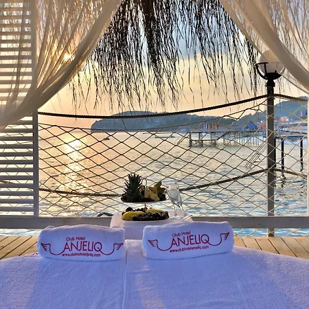 Club Anjeliq فندق ألانيا